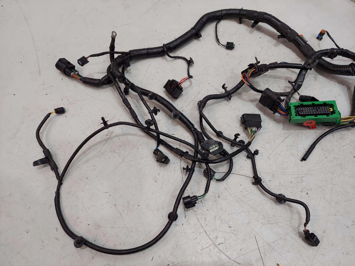 2024 ASTON MARTIN DB12 VOLANTE FRONT BODY WIRE HARNESS END HEADLIGHT HARNESS