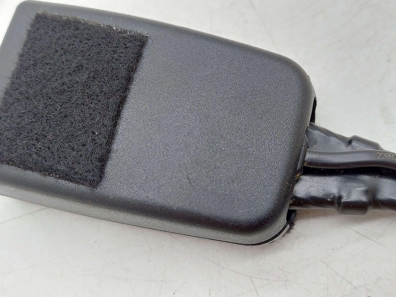 2023 MCLAREN ARTURA FRONT RIGHT SEAT BELT BUCKLE BLACK 34224690B