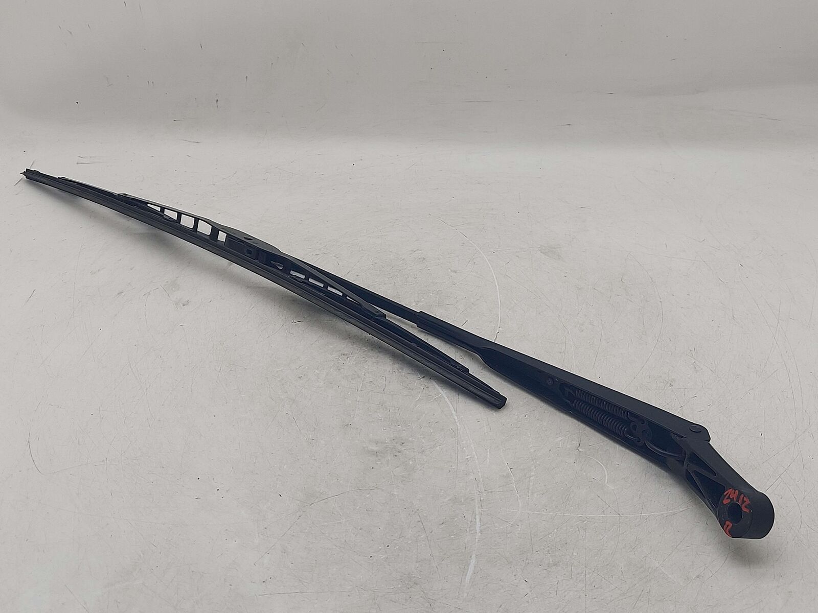 98 99-13 PORSCHE 911 996 CARRERA CABRIOLET RIGHT WIPER ARM