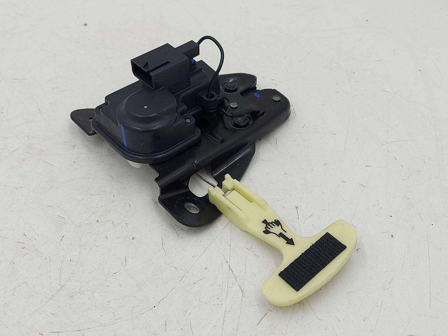 2022 DODGE CHALLENGER SRT HELLCAT REAR TRUNK LID LATCH 05629217AF