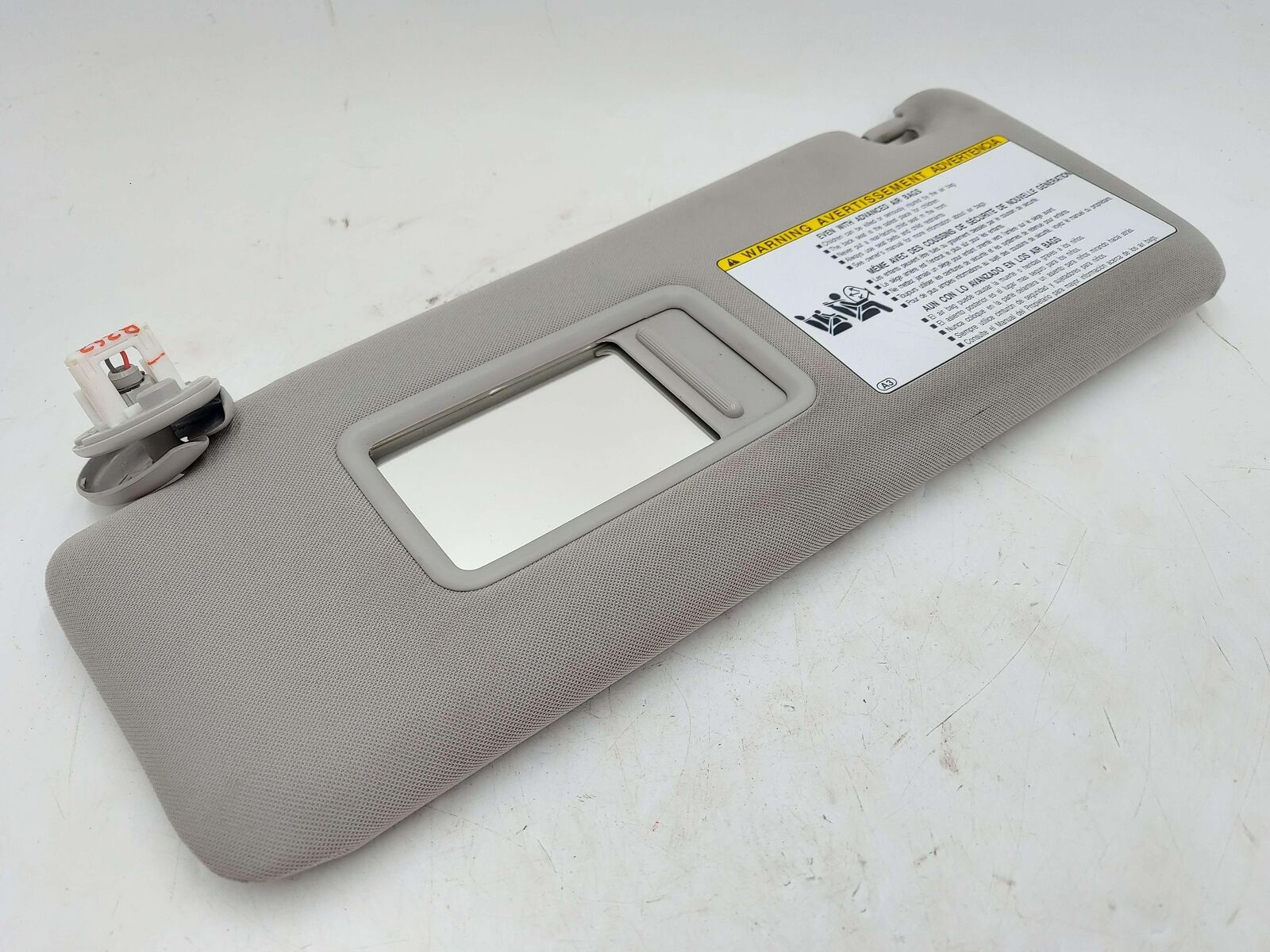 14-23 TOYOTA 4RUNNER LEFT SUN VISOR GREY LA24 7432035A90B1 *DISCOLORATION*