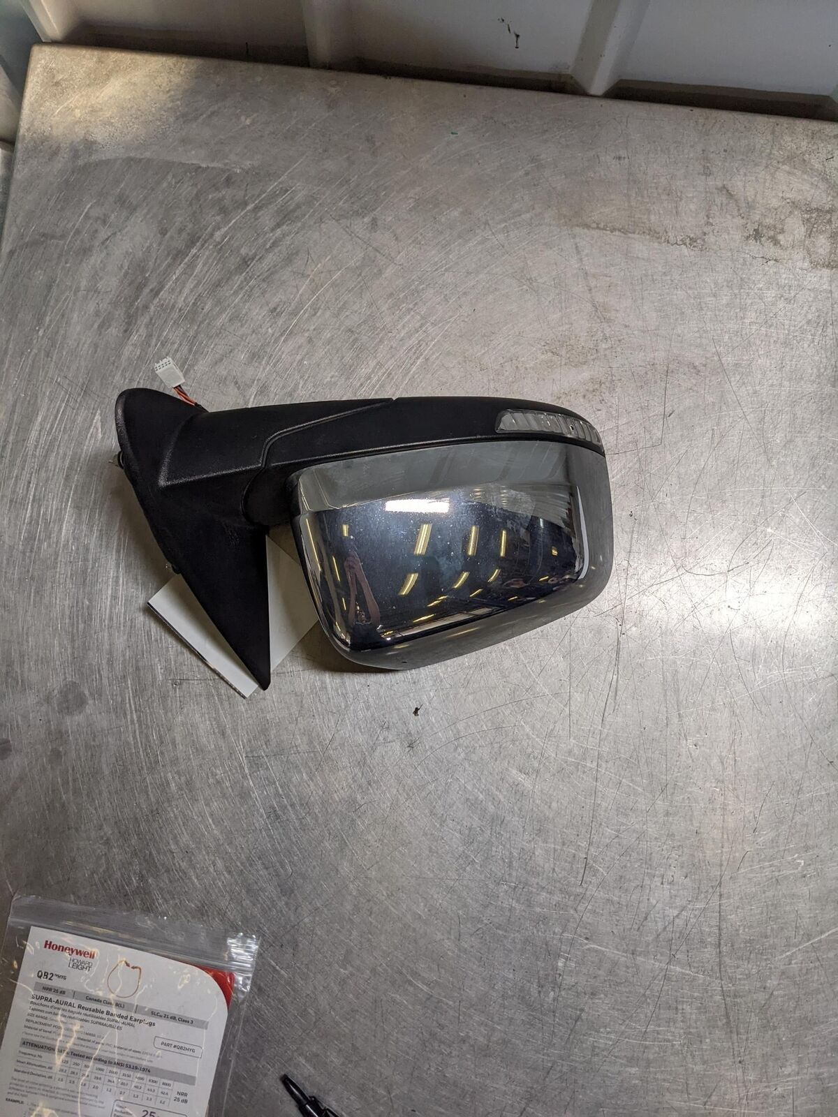 💥11-22 DODGE DURANGO Right RH Door Mirror *chome chips Blind Spot 55000946ae 💥