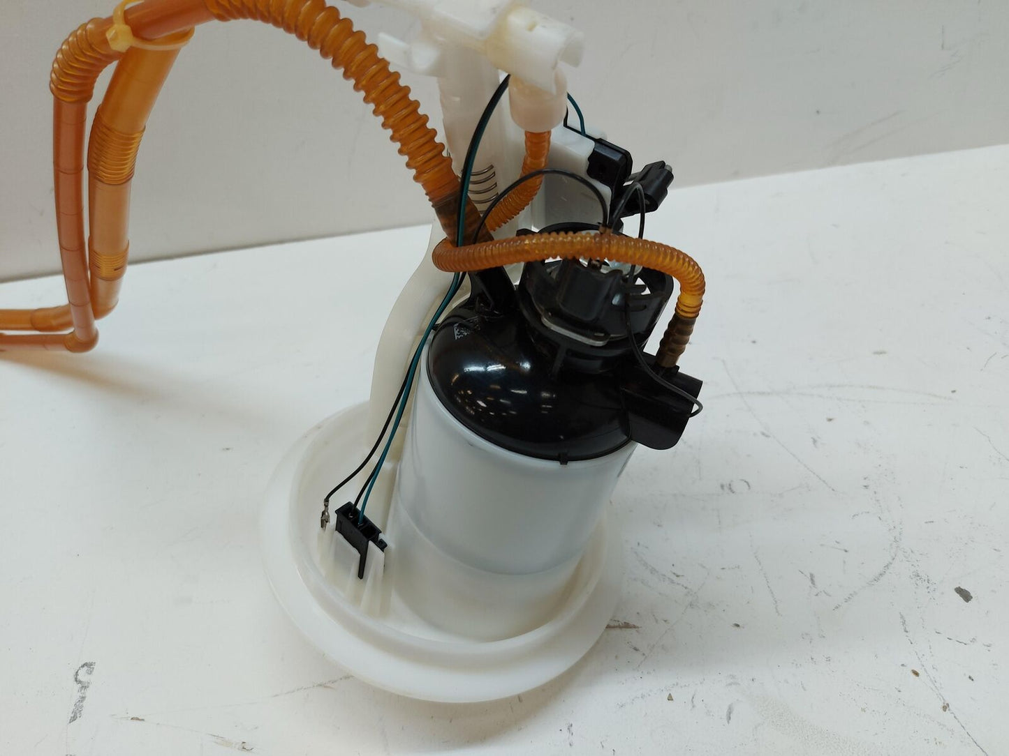 10-12 Mercedes GLK350 Fuel Pump A2044701494