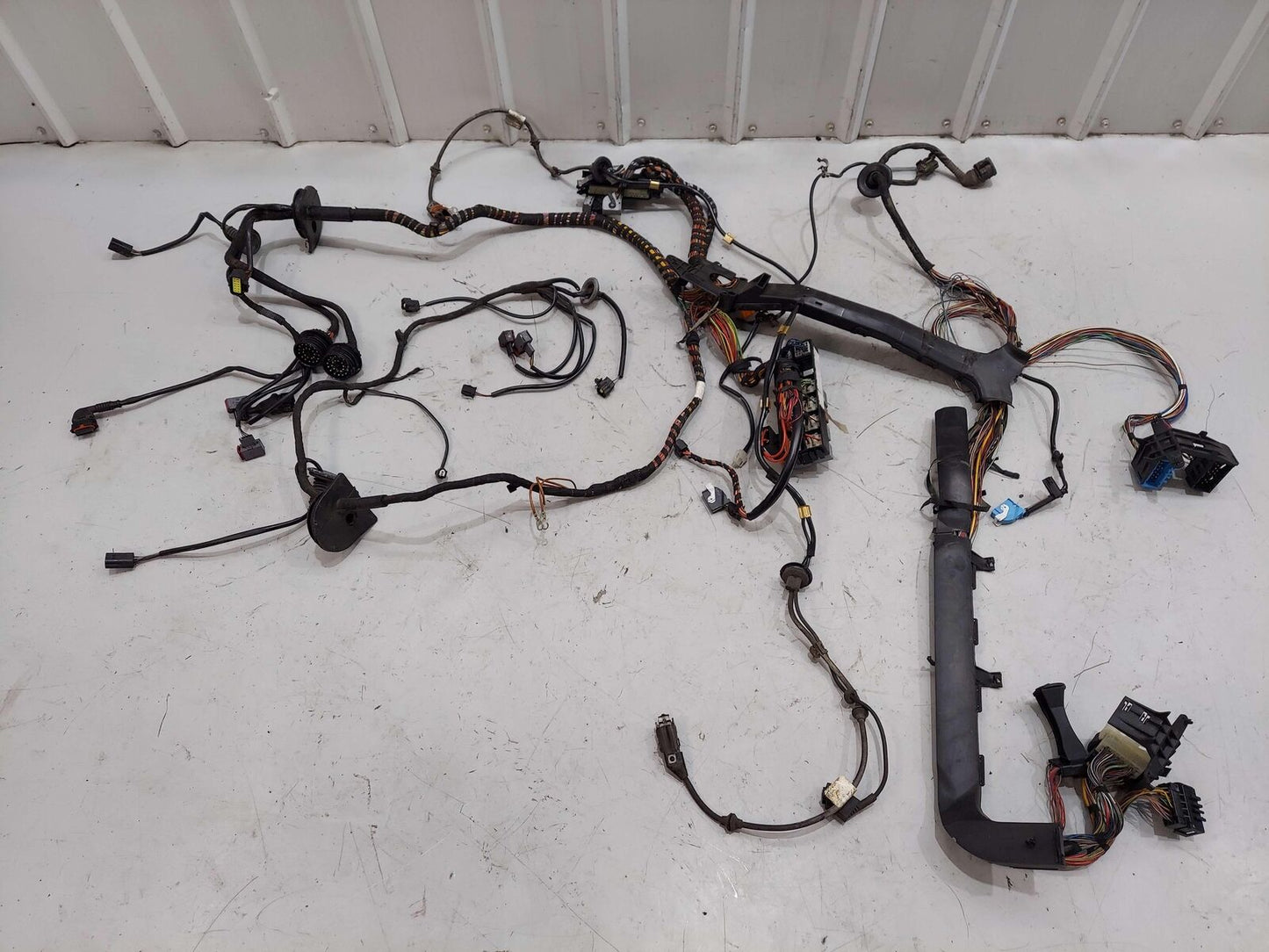 2001 PORSCHE 911 996 CARRERA REAR BODY WIRE HARNESS CHASSIS HARNESS *NOTE