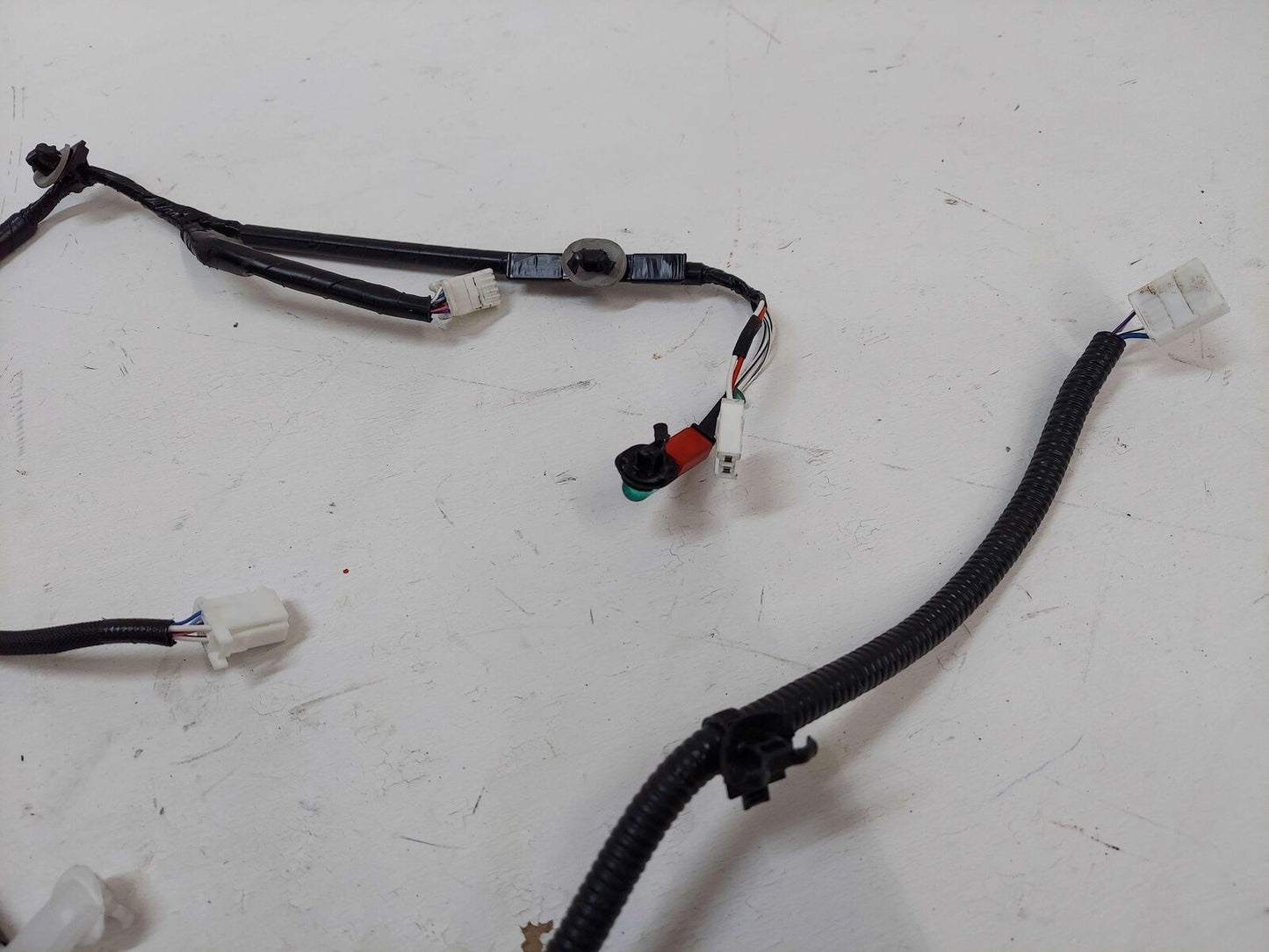 2018 TOYOTA 4RUNNER REAR RIGHT DOOR WIRE HARNESS 8215335280