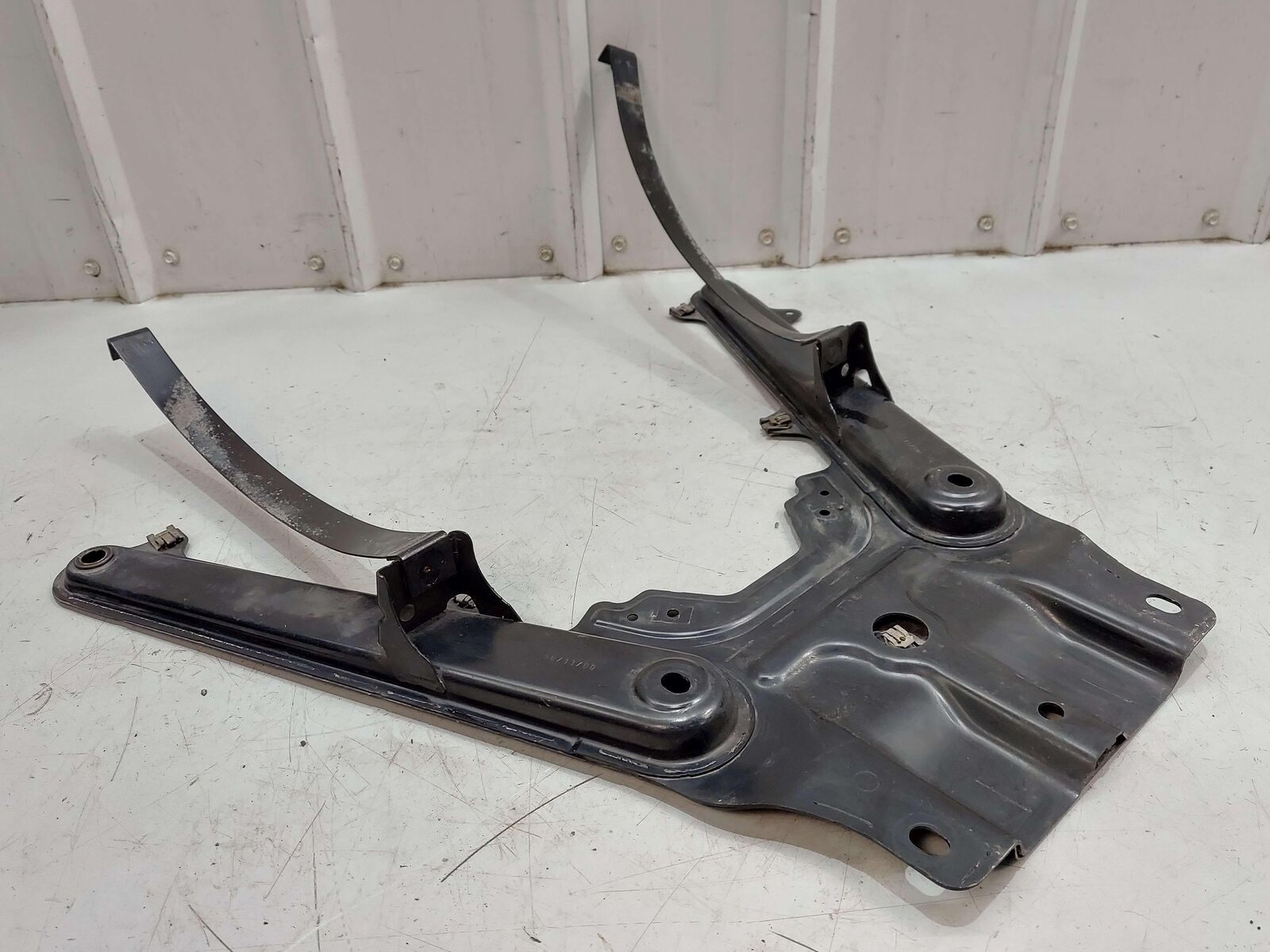 2014 PORSCHE 911 991 GT3 FRONT FLOOR REINFORCEMENT SUPPORT FUEL TANK BRACKET