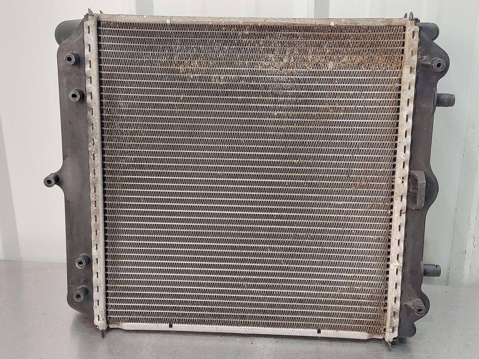 99-05 PORSCHE 911 996 CARRERA RIGHT COOLANT RADIATOR *NOTE