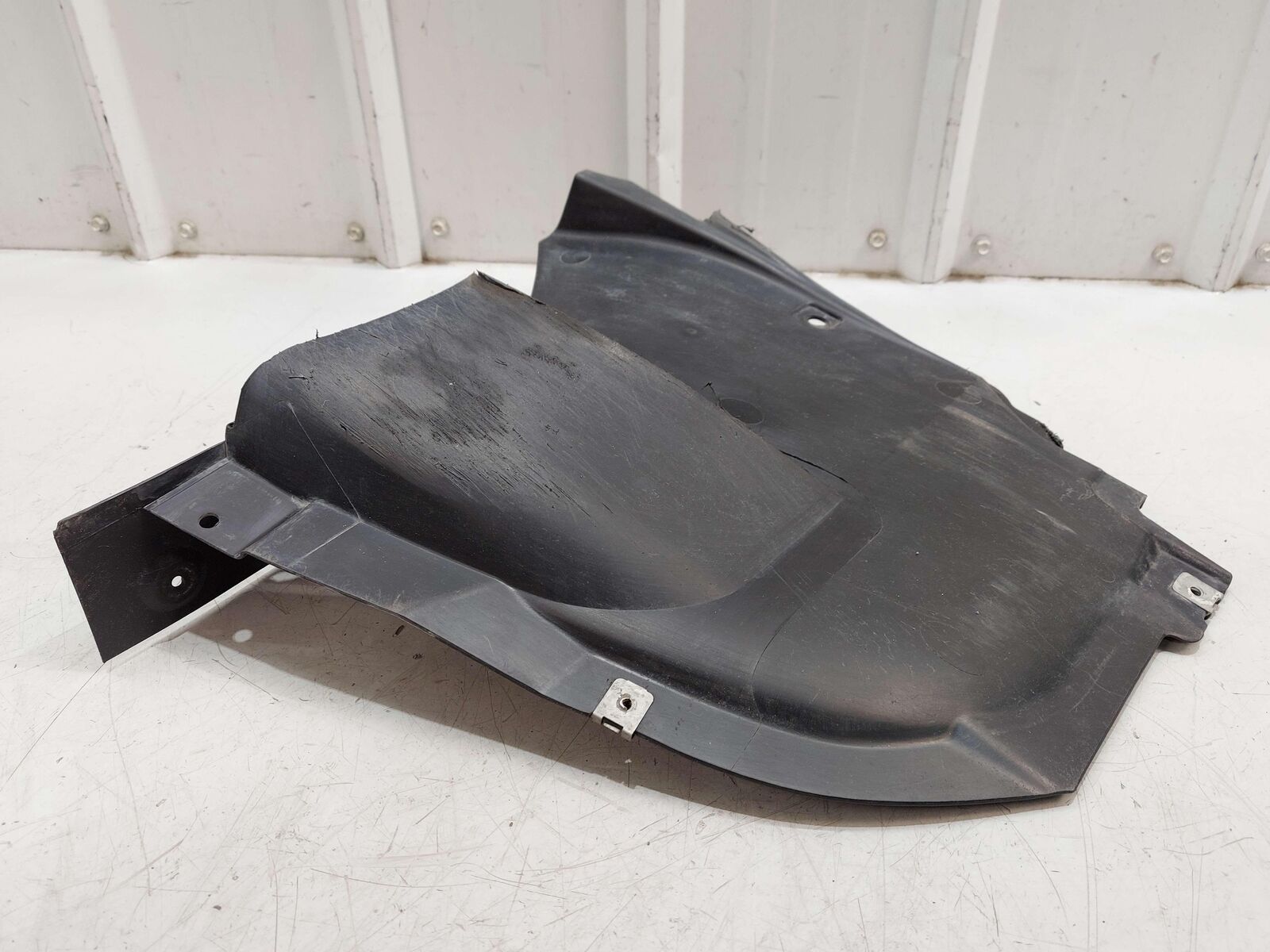 2014 PORSCHE 911 991 GT3 FRONT LEFT SPLASH GUARD *TORN GOUGES*