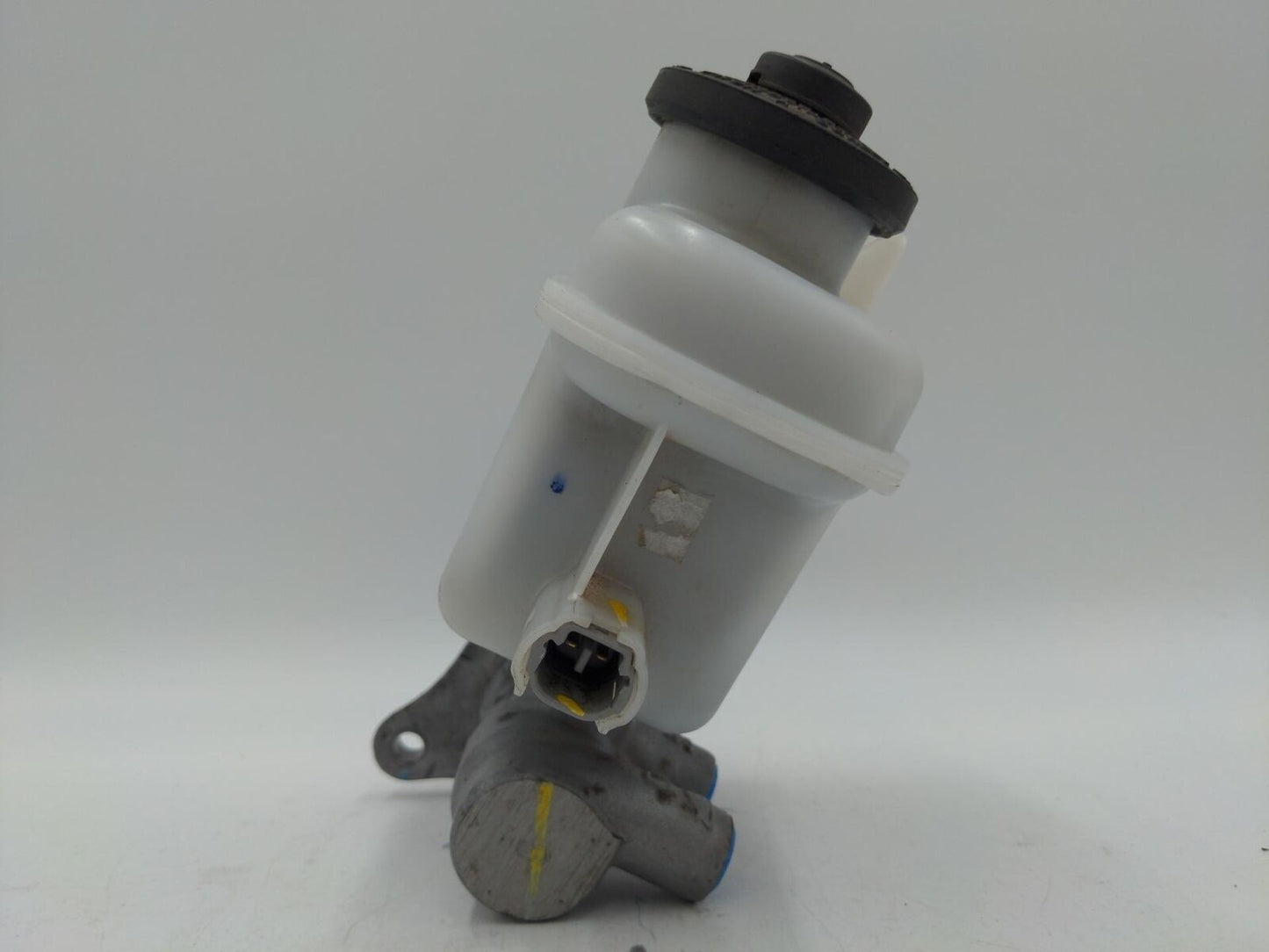 07-21 Toyota Tundra SR5 5.7L Master Cylinder With Reservoir