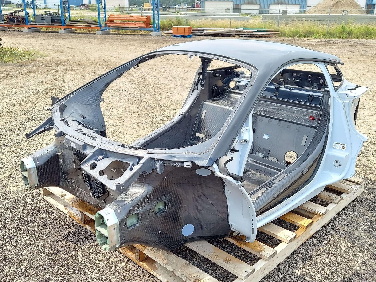 2023 MCLAREN ARTURA BODY SHELL FRAME CARBON FIBER MONOCOQUE COCKPIT *NOTE