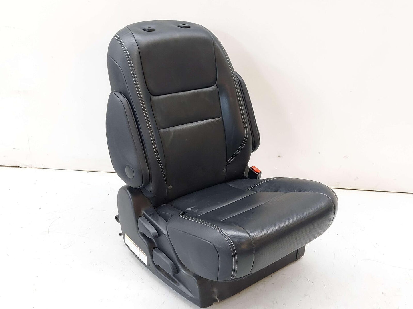 2015 TOYOTA SIENNA SE REAR RIGHT SEAT BLACK LEATHER WHITE STITCHING