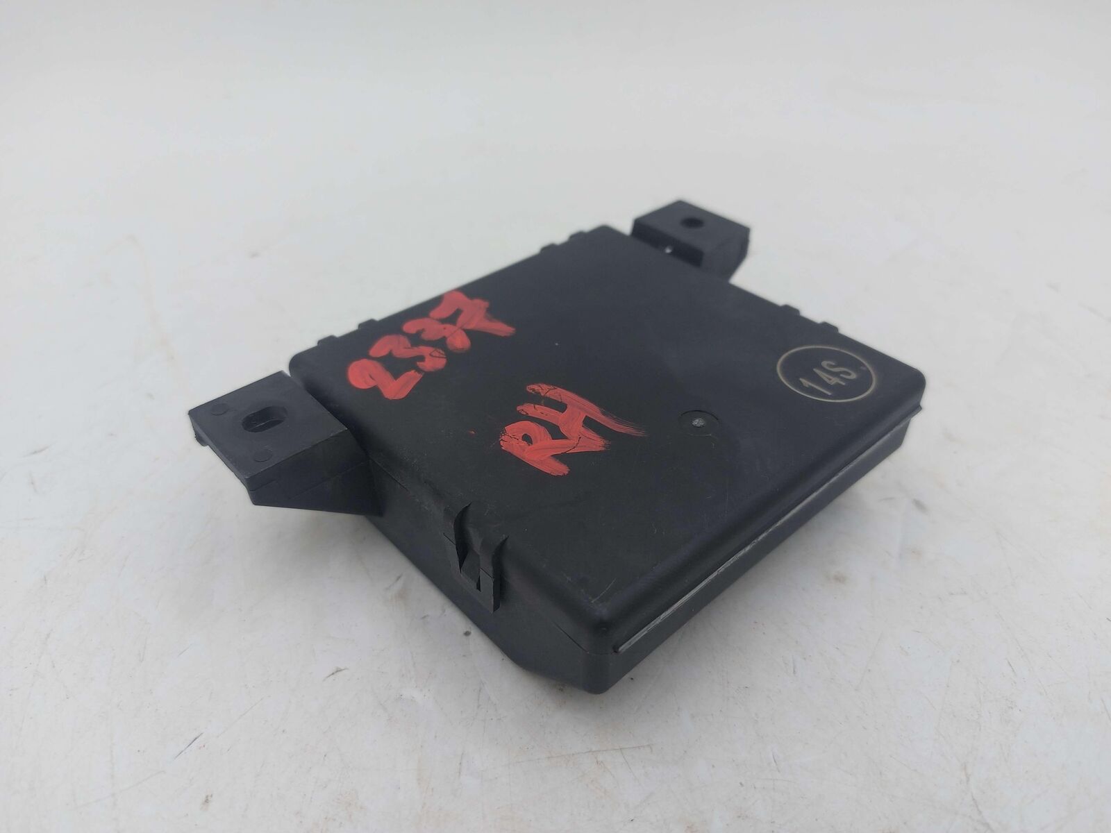 2016 PORSCHE MACAN S 95B GATEWAY CONTROL MODULE 95B907530F