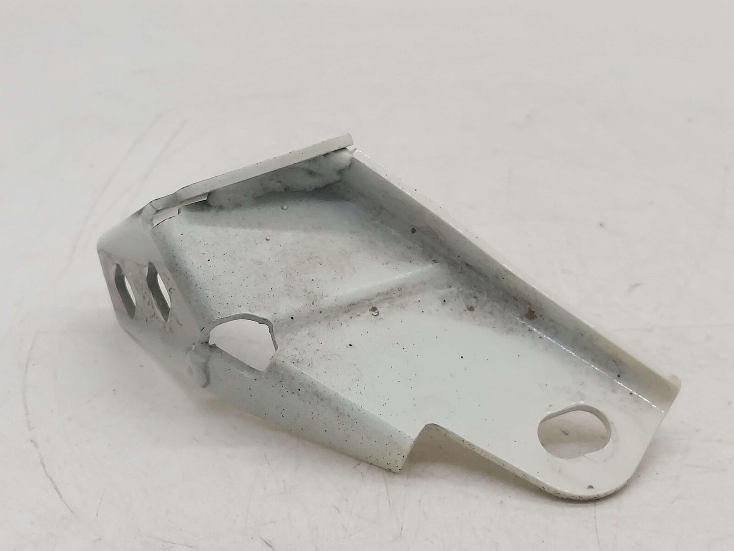 2021 FERRARI ROMA F169 FORWARD RH RIGHT LOWER FENDER BRACKET *CRACKED*