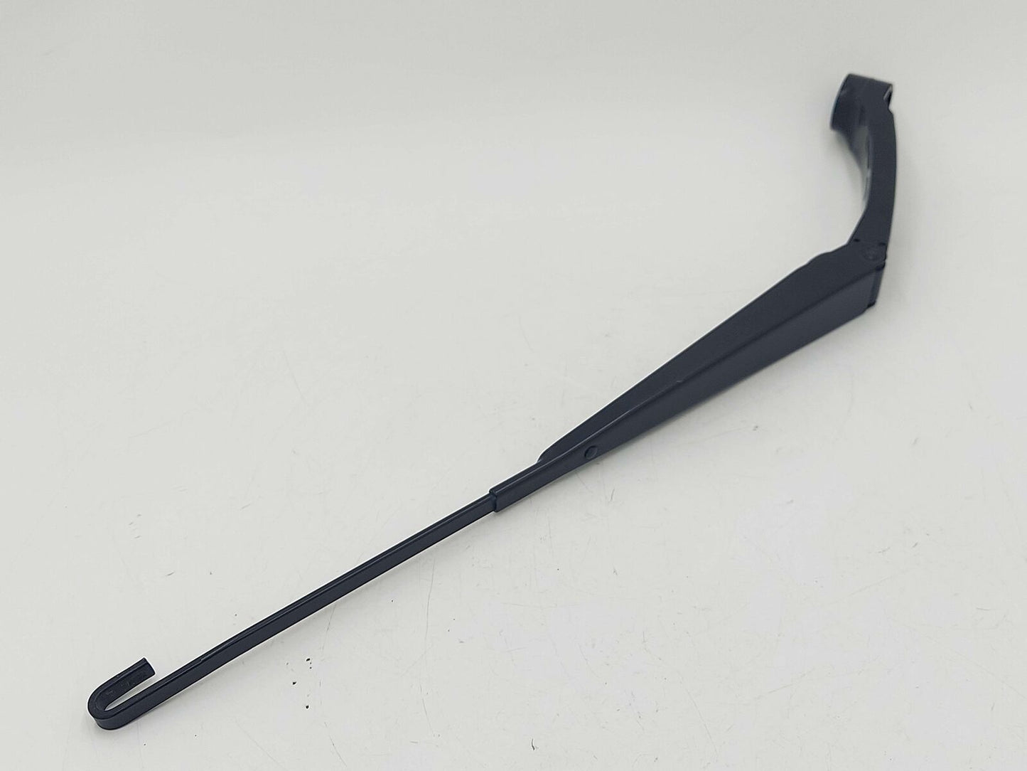 16-23 TOYOTA TACOMA TRD RIGHT WIPER ARM 8521104040 OEM