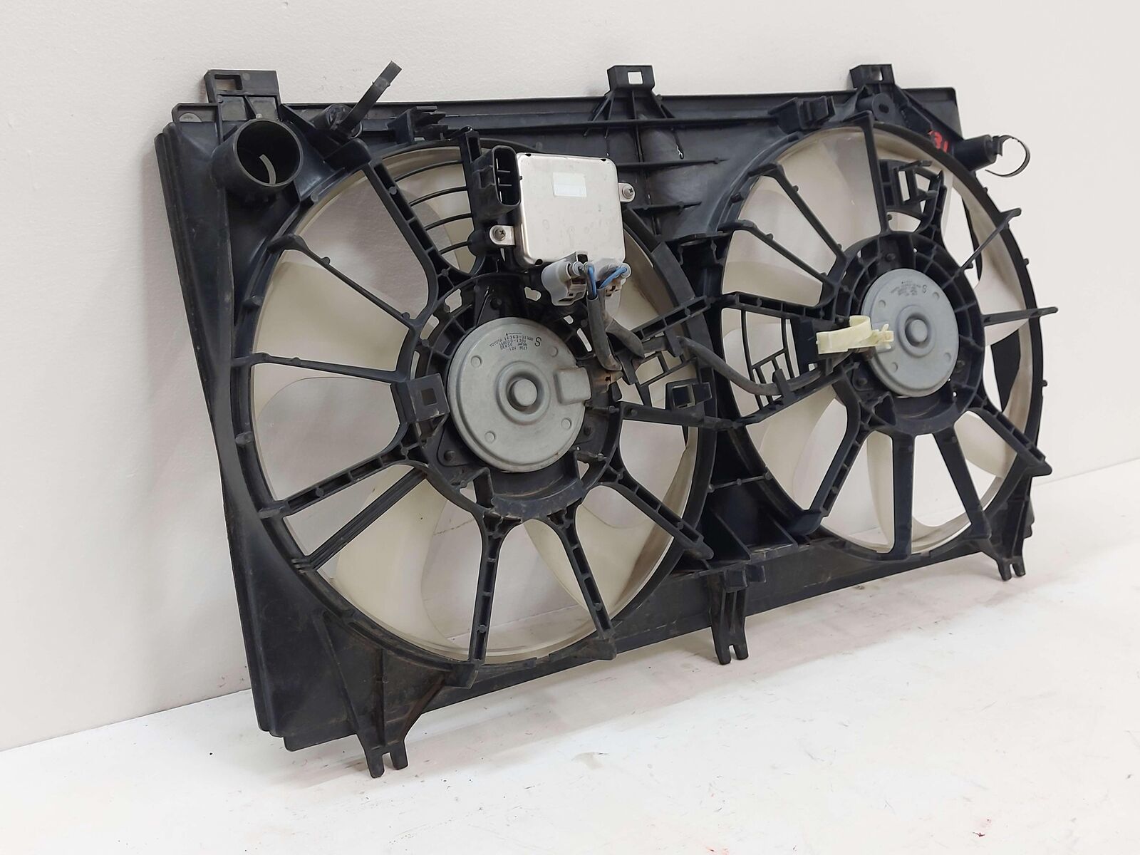 16-19 LEXUS IS300 Electric Cooling Motor Fan 75K KM's