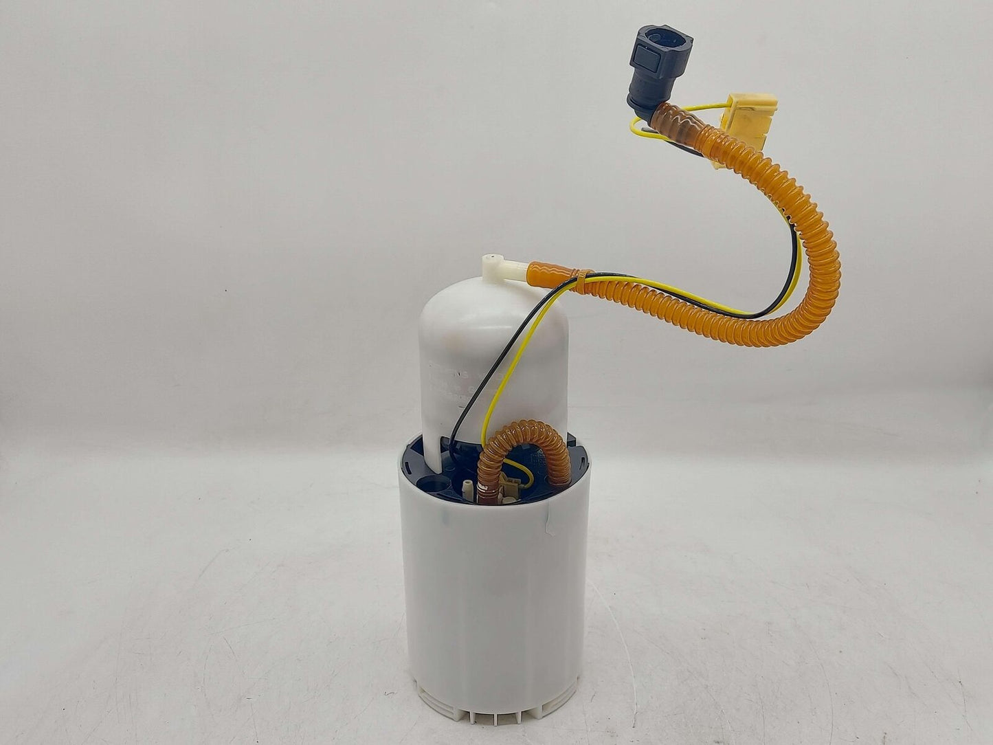 12-16 PORSCHE 911 991 GT3 3.8L FUEL PUMP 3.8L MA1.75 TANK MOUNT A2C53215042