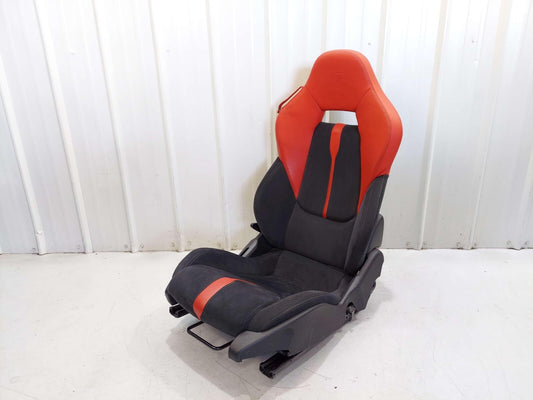 2016 MCLAREN 540C FRONT RIGHT SEAT MANUAL BLACK ALCANTARA & RED LEATHER *NOTE