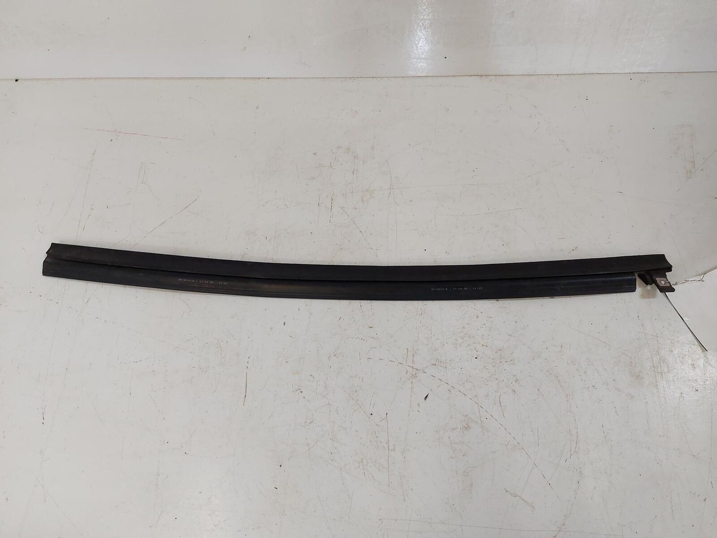 2000 Ferrari 360 Modena Right Passenger Rh Door Window Seal Inner