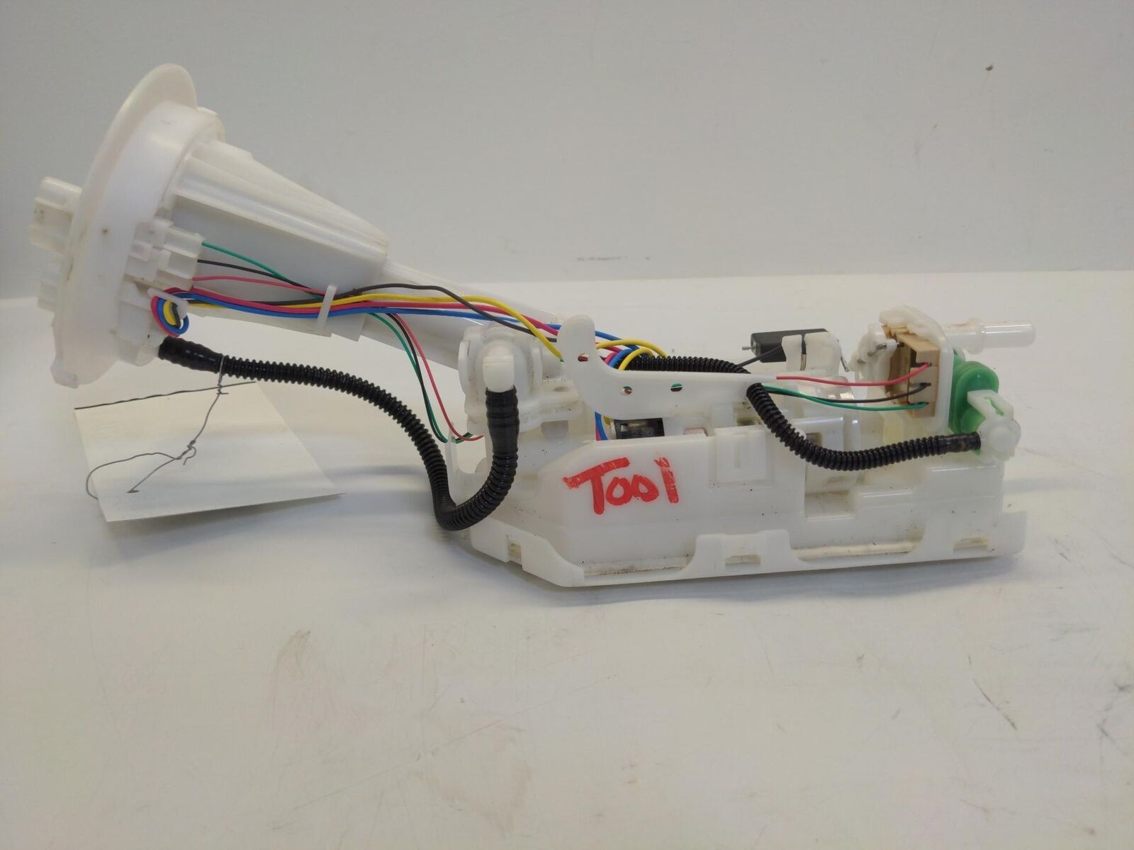 19-22 TOYOTA RAV-4 2.5L Fuel Pump 77020-0R050 6KM'S