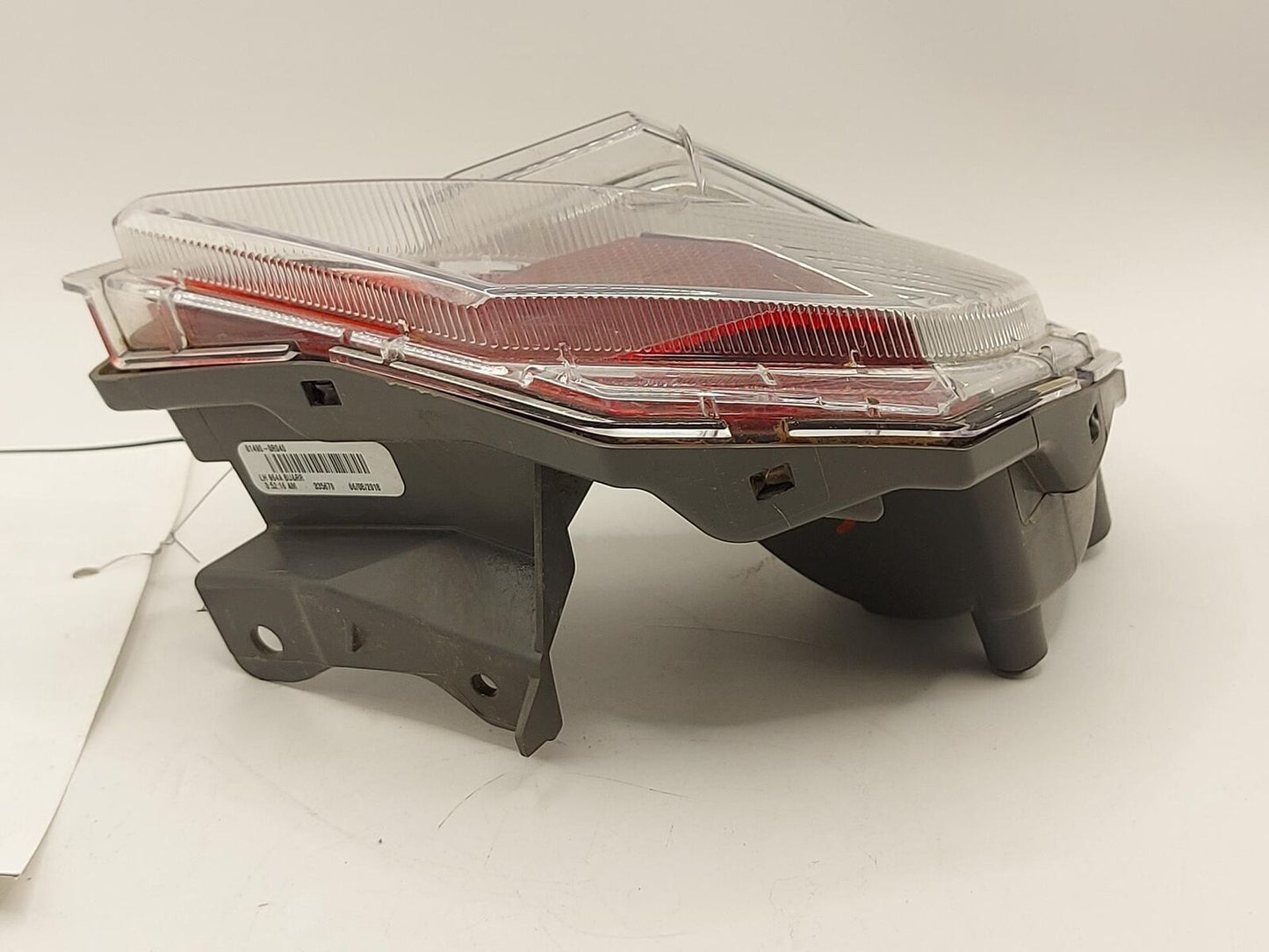 16-18 TOYOTA RAV-4 Left Tail Light 81490-0r040 bumper