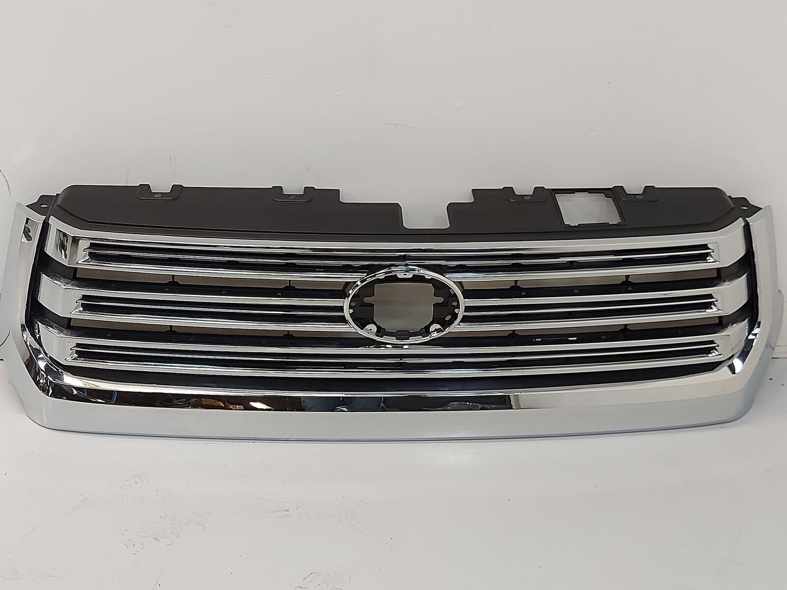 14-21 Toyota Tundra Upper Grill Grille 53105-0C060 1794 Edition chrome bar *Note