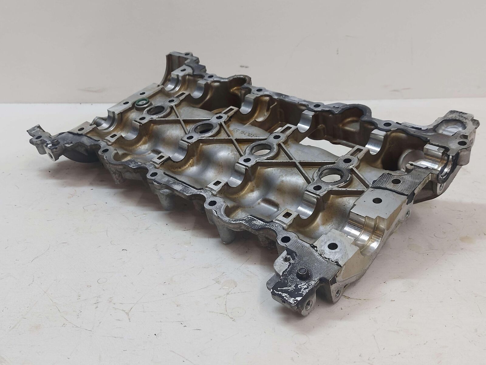 2015 Mercedes C300 W205 2.0L Engine Valve Cover A2740100603 50K KMS