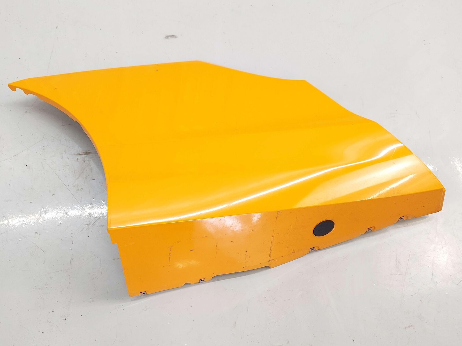 2023 McLaren Artura RH Right Quarter Panel Lower Mclaren Orange 16AD797CP *notes