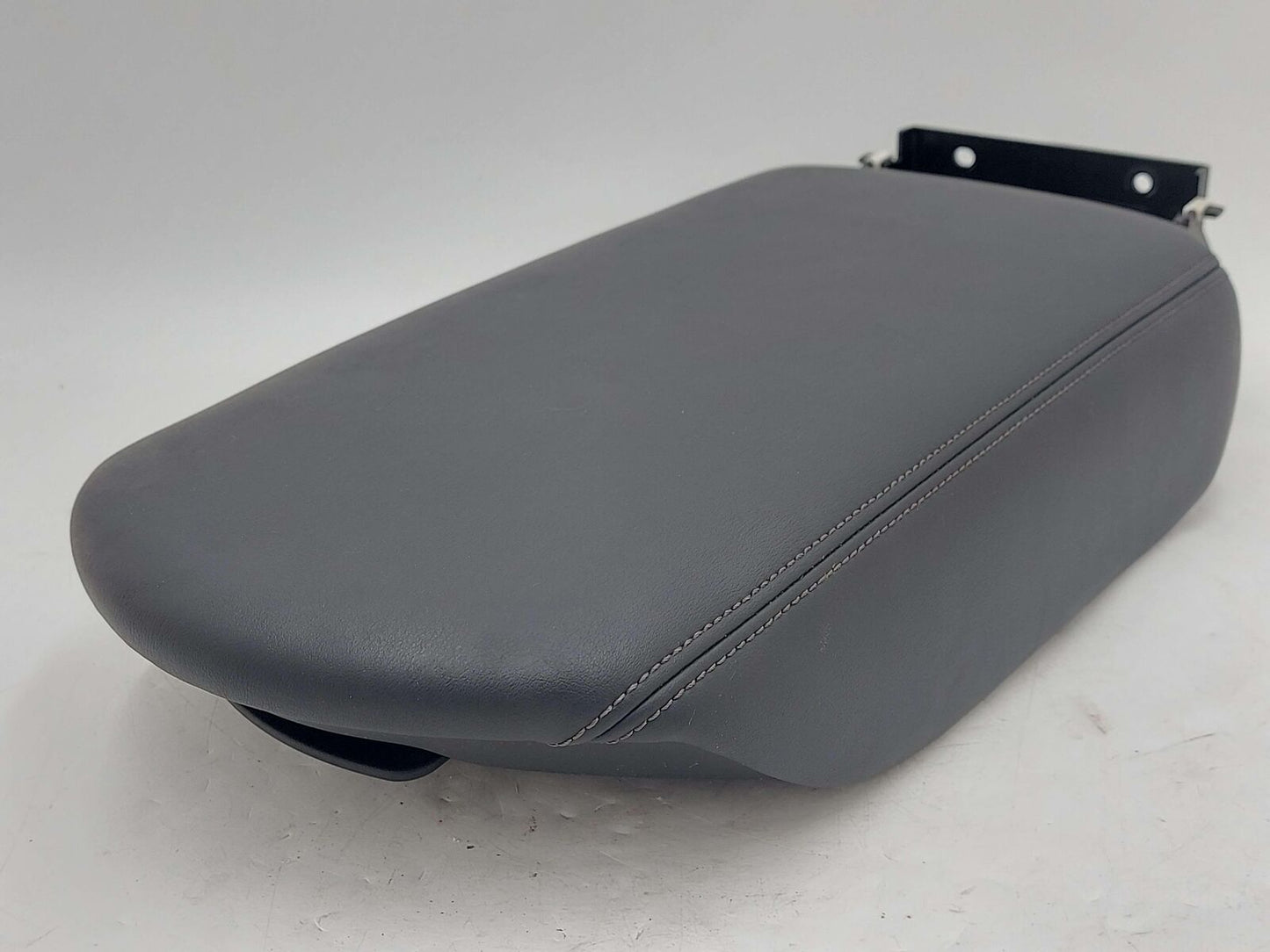 09-11 Nissan R35 GTR GT-R FRONT Console Lid Arm Rest Black Leather