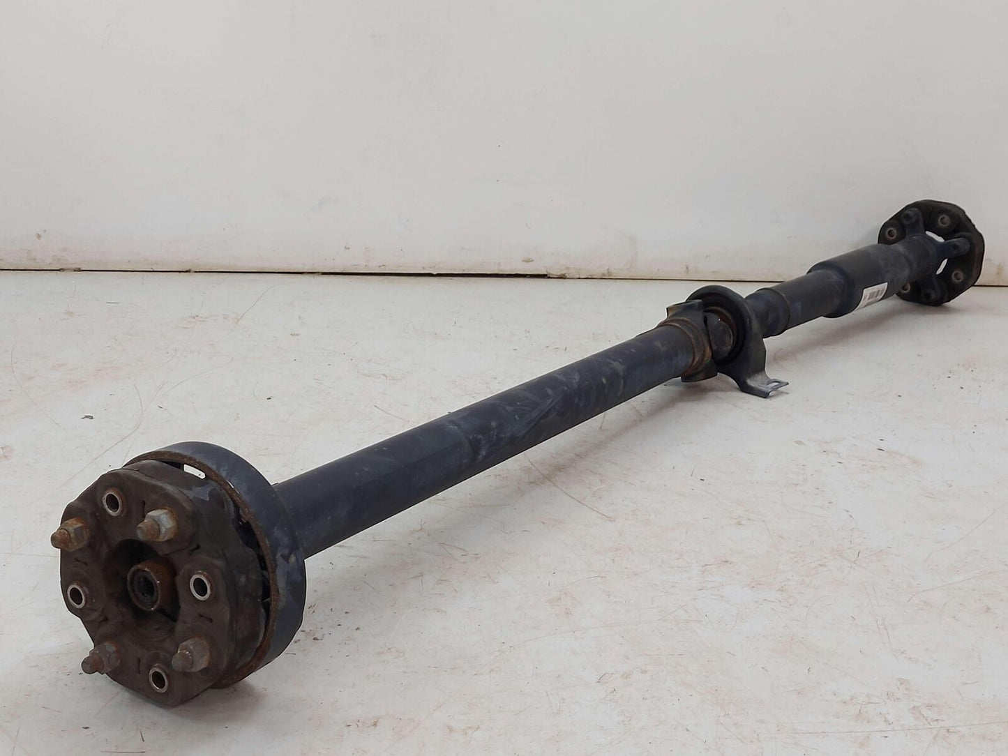 14-16 Mercedes W218 CLS63s AMG REAR DRIVE PROPELLER SHAFT 5.5L AUTO A2180400