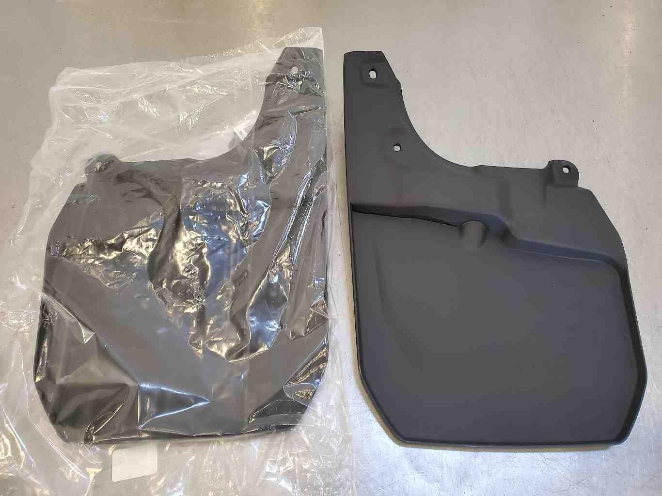 2021 Toyota Tacoma Rear Mud Flap SET Pu6035016R1 Lh And Rh