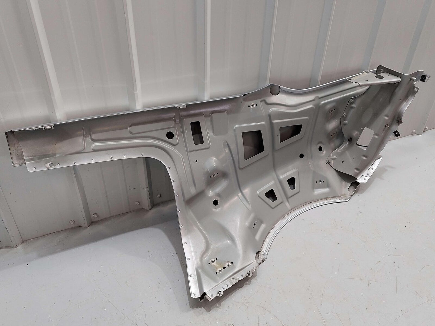 08-13 Audi R8 RH Right Upper Quarter Panel Silver *Pitted Scratched* 420809854