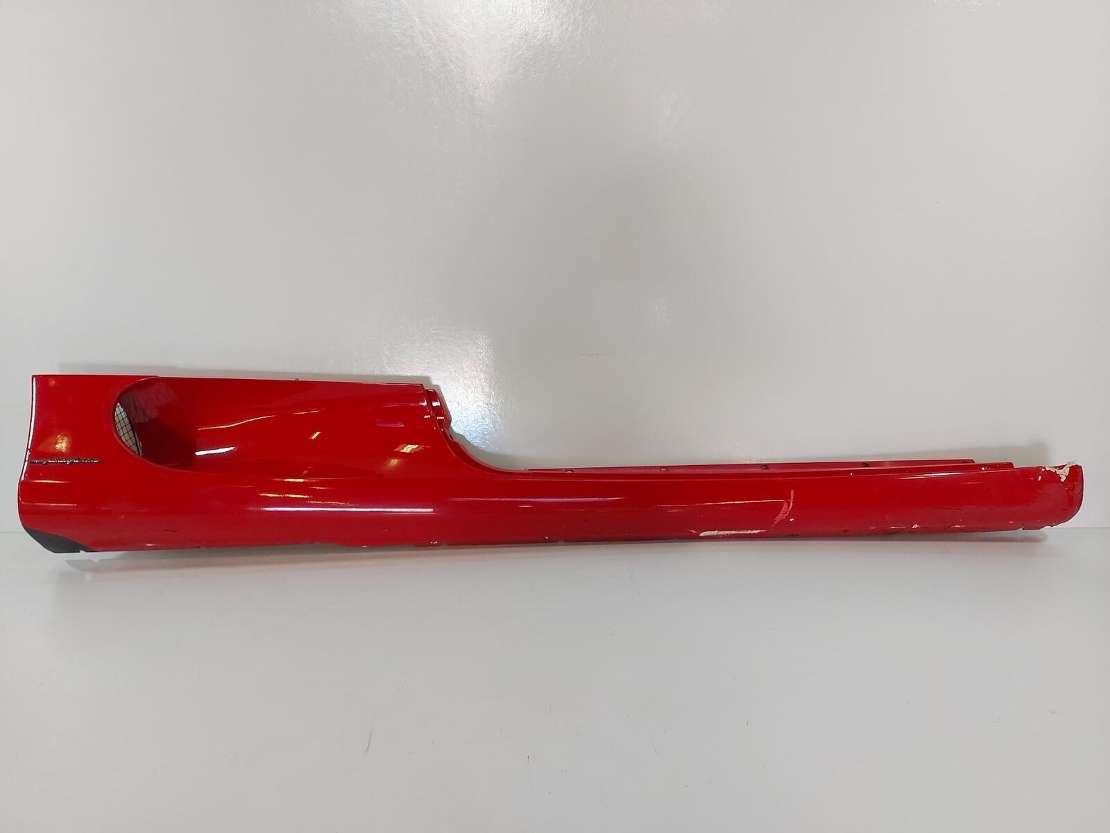 2000 Ferrari 360 Modena Right Rocker Moulding Rh Red