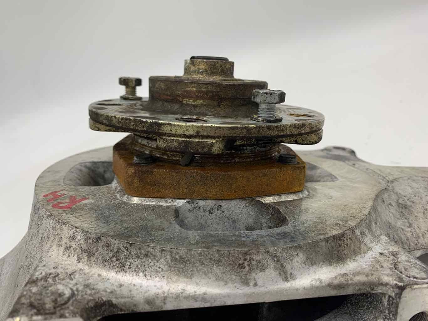 2000 Ferrari 360 Modena Right Spindle Knuckle Front hub 2179331