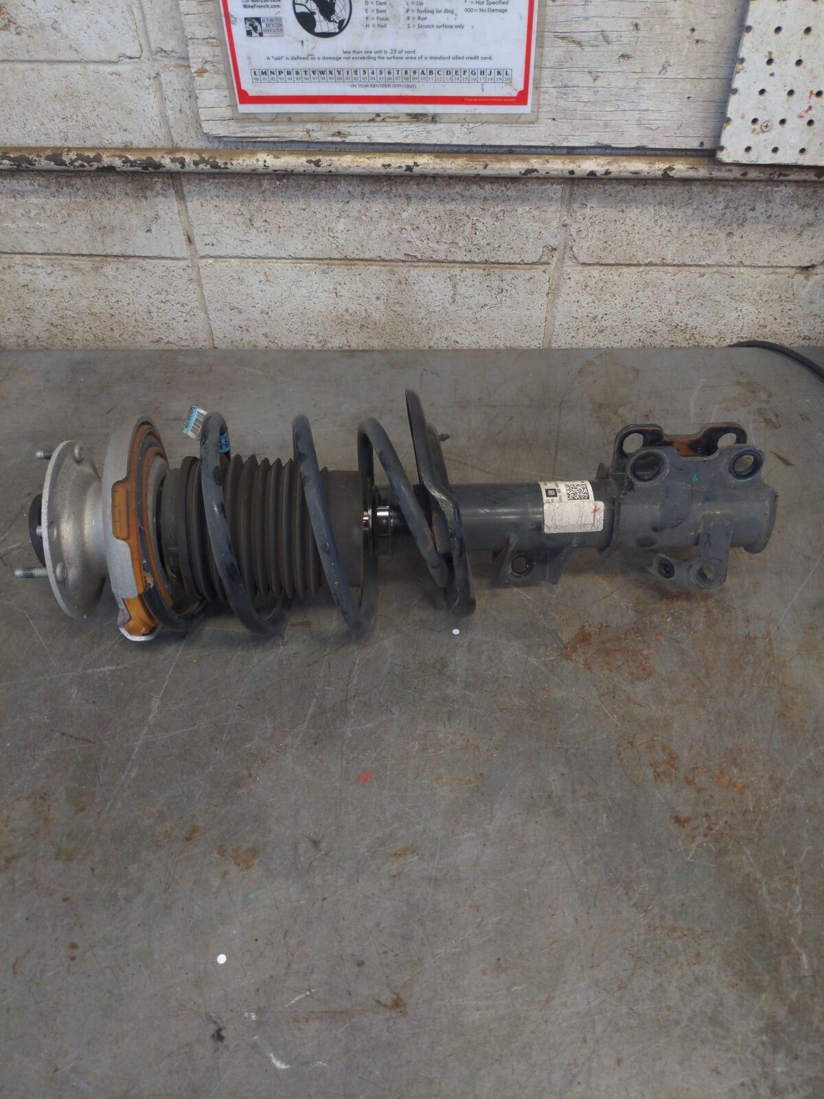 20 CADILLAC CT4-V 2.7L Front Left Strut 84807821 Lh Sport Non Elec 16KM's!