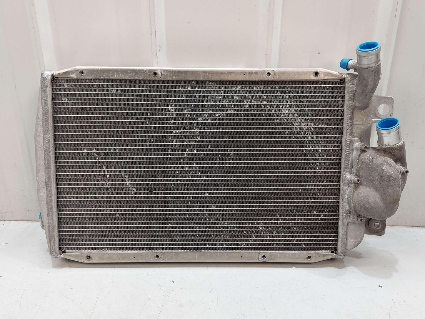 2018 LAMBORGHINI AVENTADOR S LP740-4 6.5L LEFT COOLANT RADIATOR *BENT FINS*