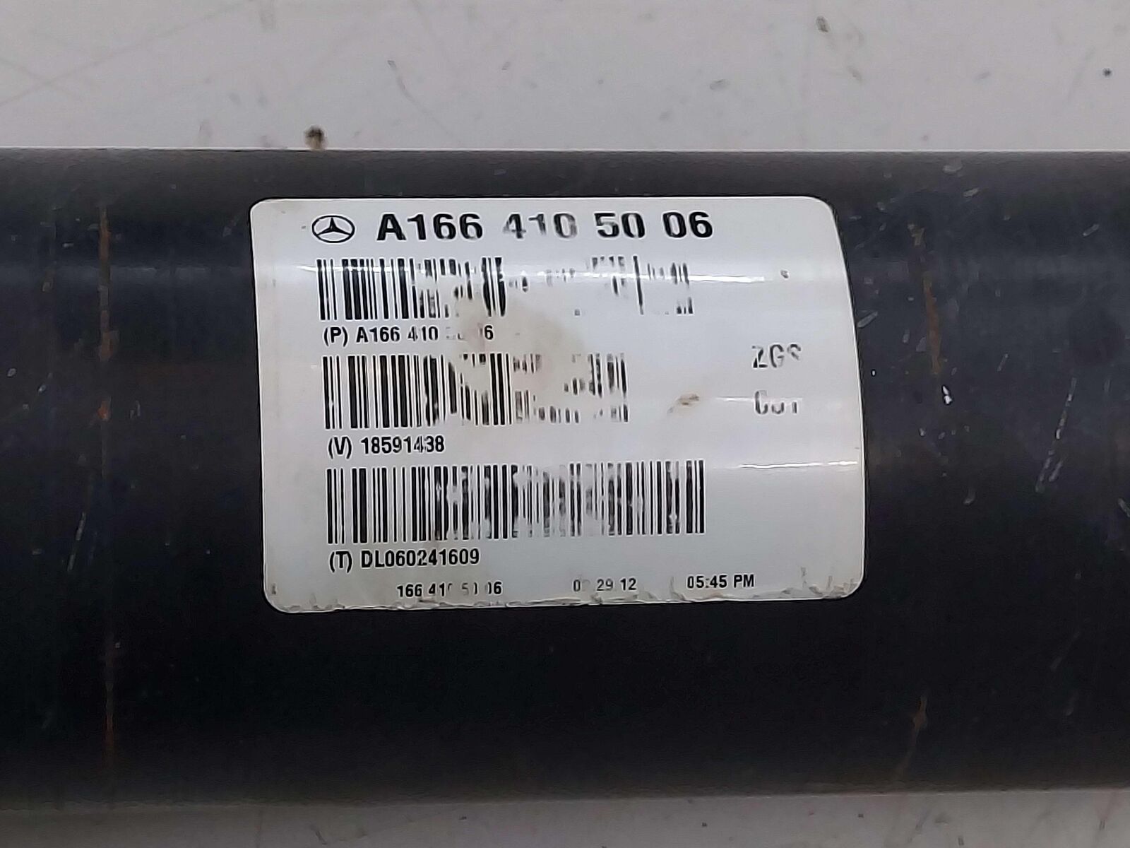 12-13 MERCEDES ML63 AMG W166 REAR DRIVE SHAFT A1664105006