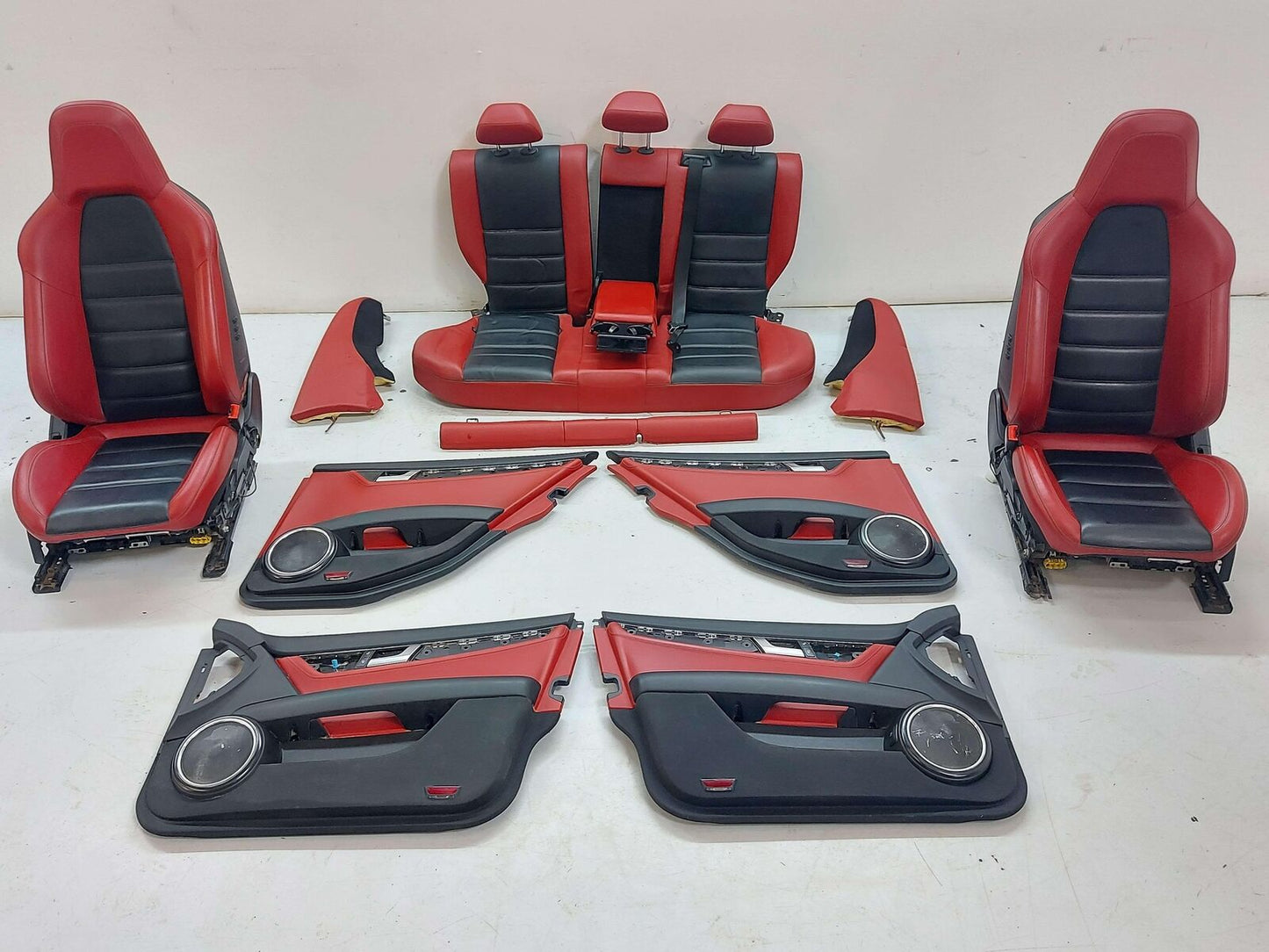 08-14 MERCEDES C63 AMG W204 INTERIOR PACKAGE W/ DOOR TRIMS RED & BLACK