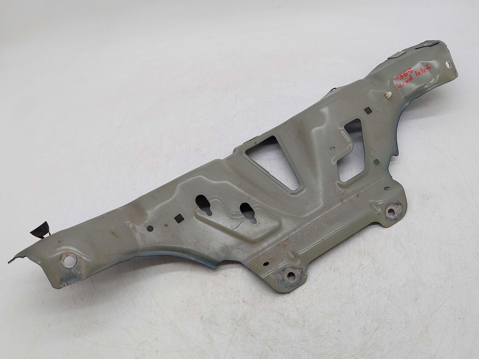 2016 PORSCHE CAYMAN GT4 981 HOOD LATCH MOUNT *TWEAKED*