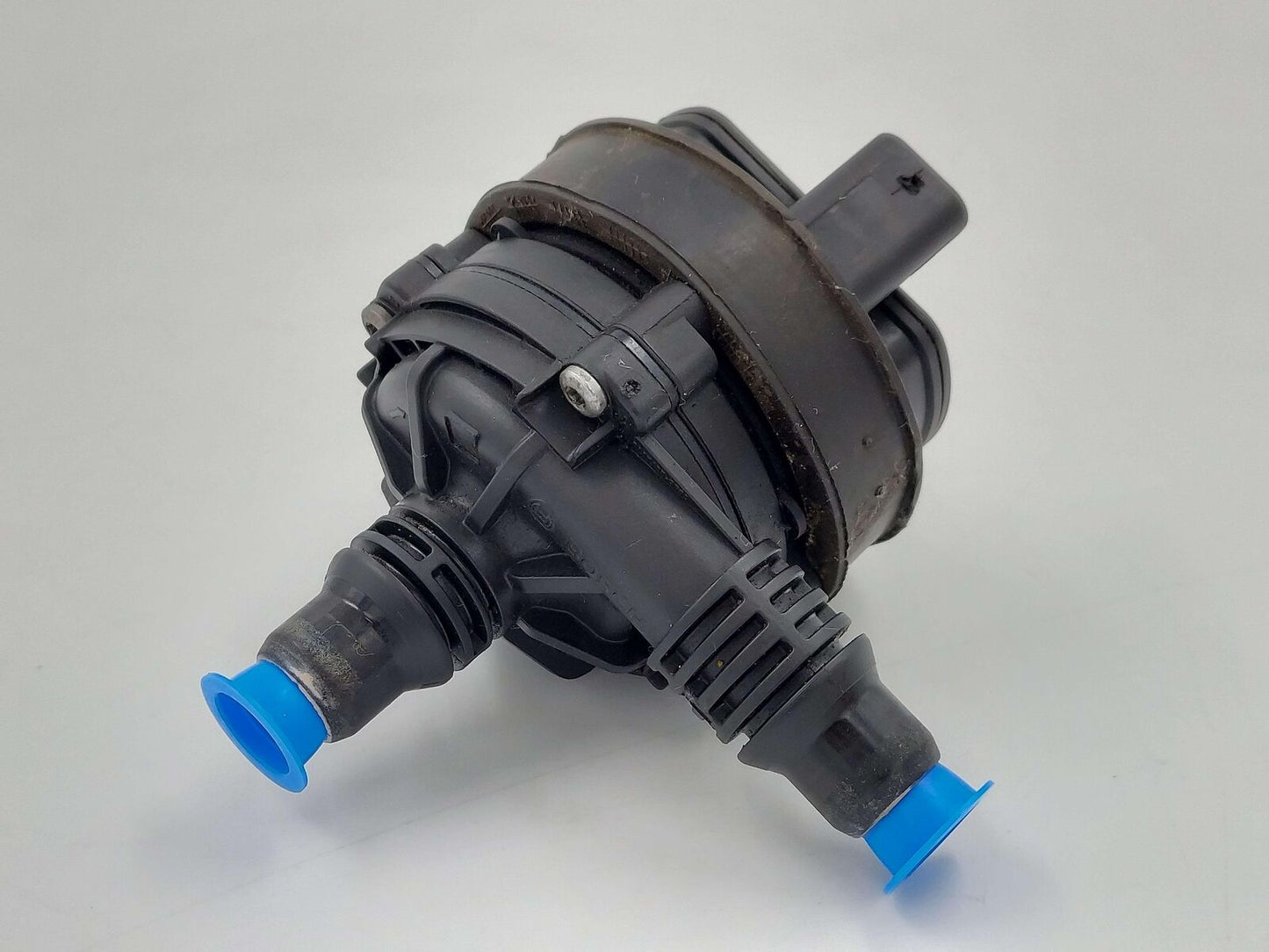 2021 MERCEDES GLS63 AMG X167 COOLANT WATER PUMP A0005003500