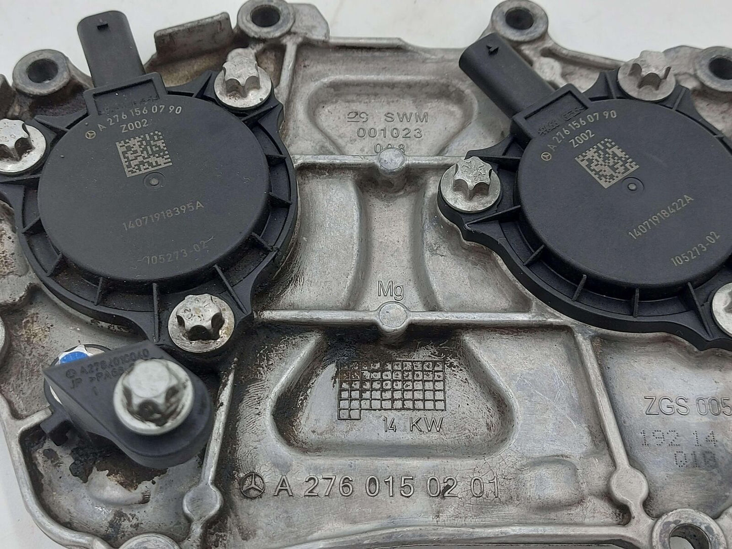 13-16 MERCEDES GL63 AMG X166 LEFT UPPER ENGINE TIMING COVER & SOLENOIDS 5.5L