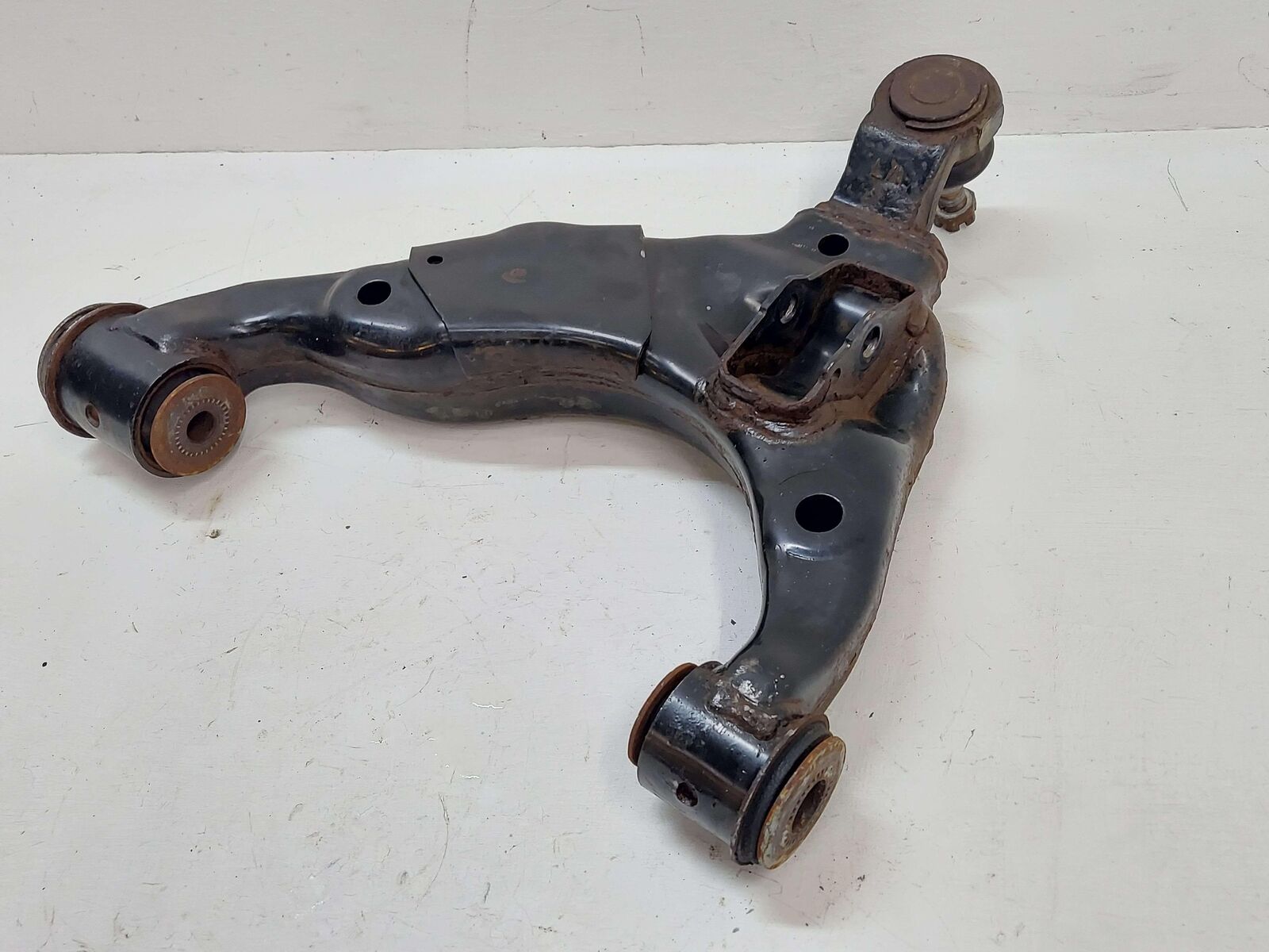 10-23 TOYOTA 4RUNNER FRONT LEFT LOWER CONTROL ARM 4806960040