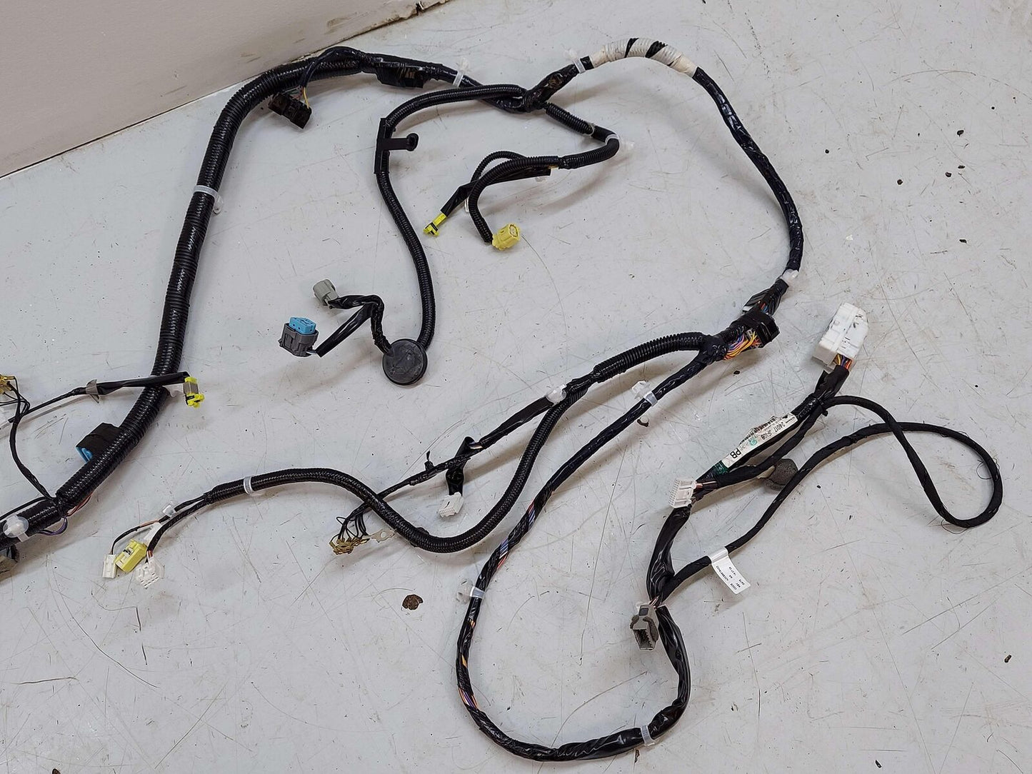 2009 Nissan GTR GT-R R35 RH Right Body Wiring Wire Harness 24017JF10B 60K KMS