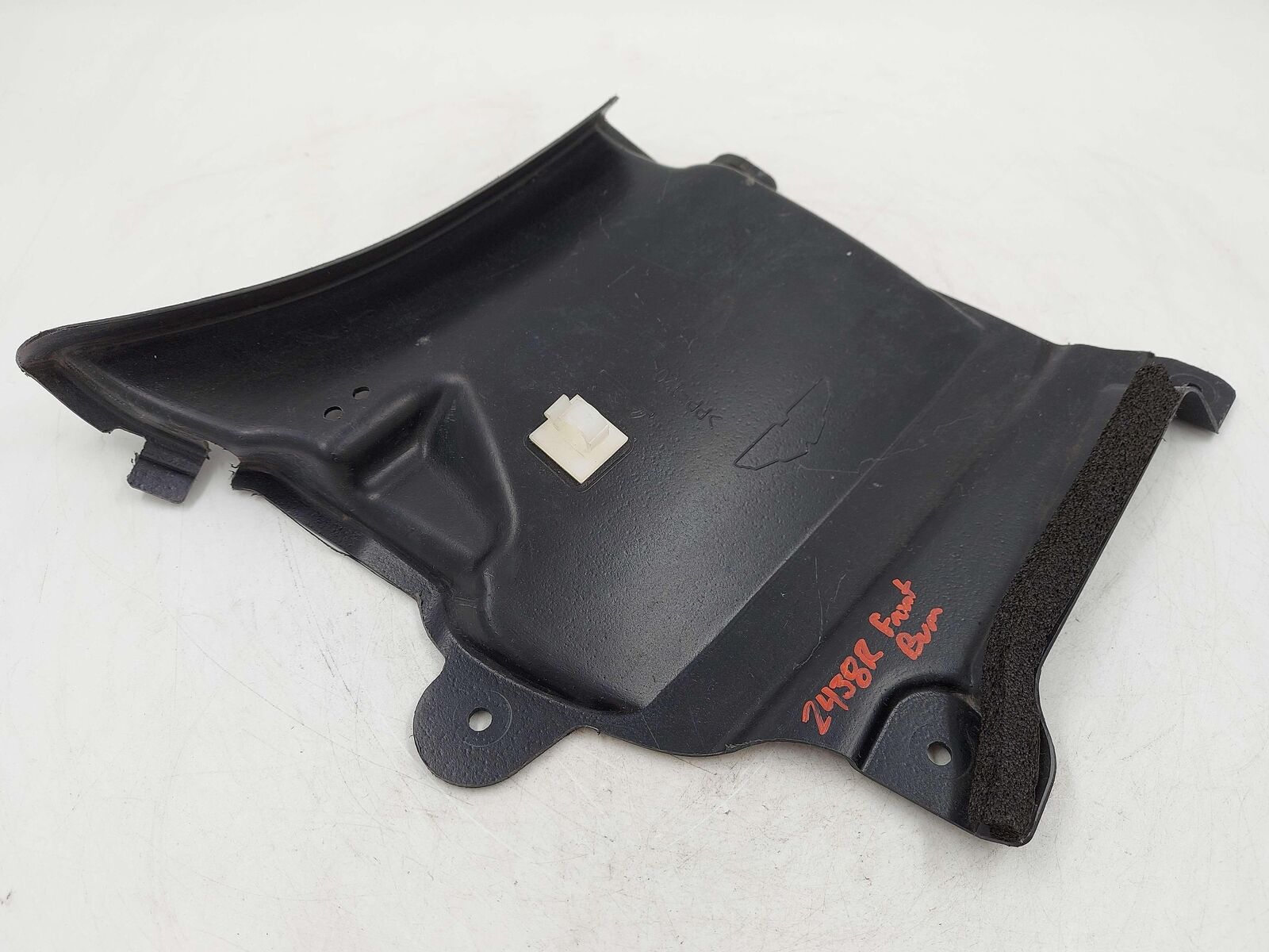 2024 ASTON MARTIN DB12 VOLANTE FRONT RIGHT BUMPER BRACKET MOUNT ? *SCRATCHES*