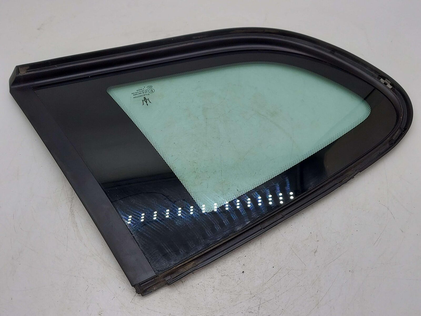 2010 Maserati GranTurismo S M145 Coupe RIGHT QUARTER WINDOW GLASS