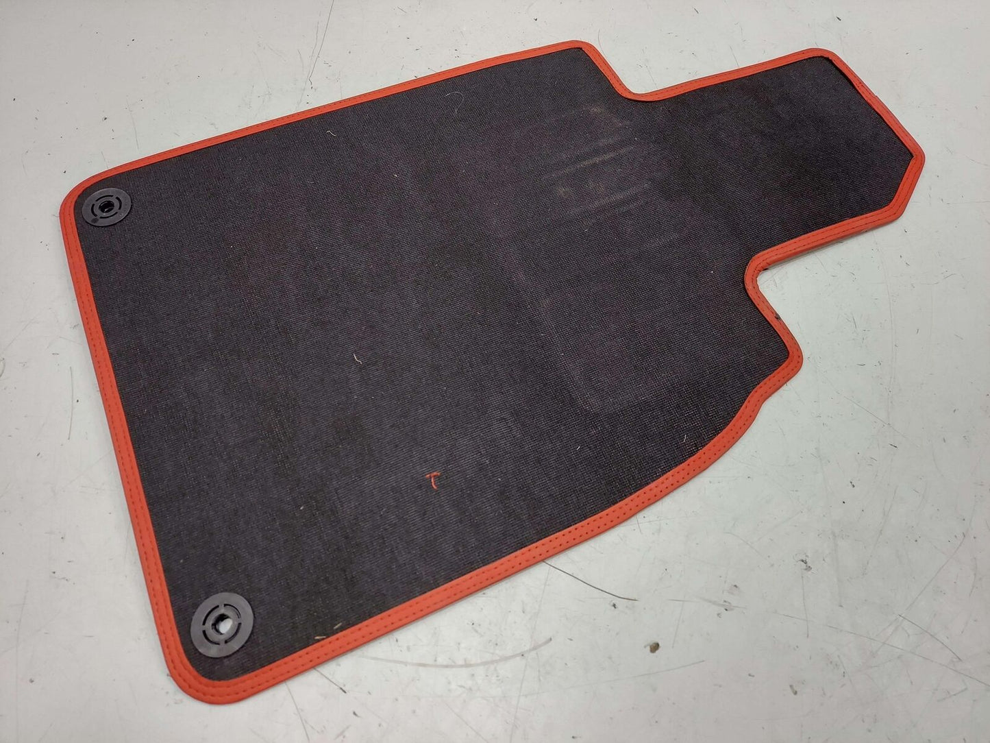 2014 PORSCHE 911 991 GT3 FLOOR MAT BLACK W/ RED TRIM *DISCOLORATION*