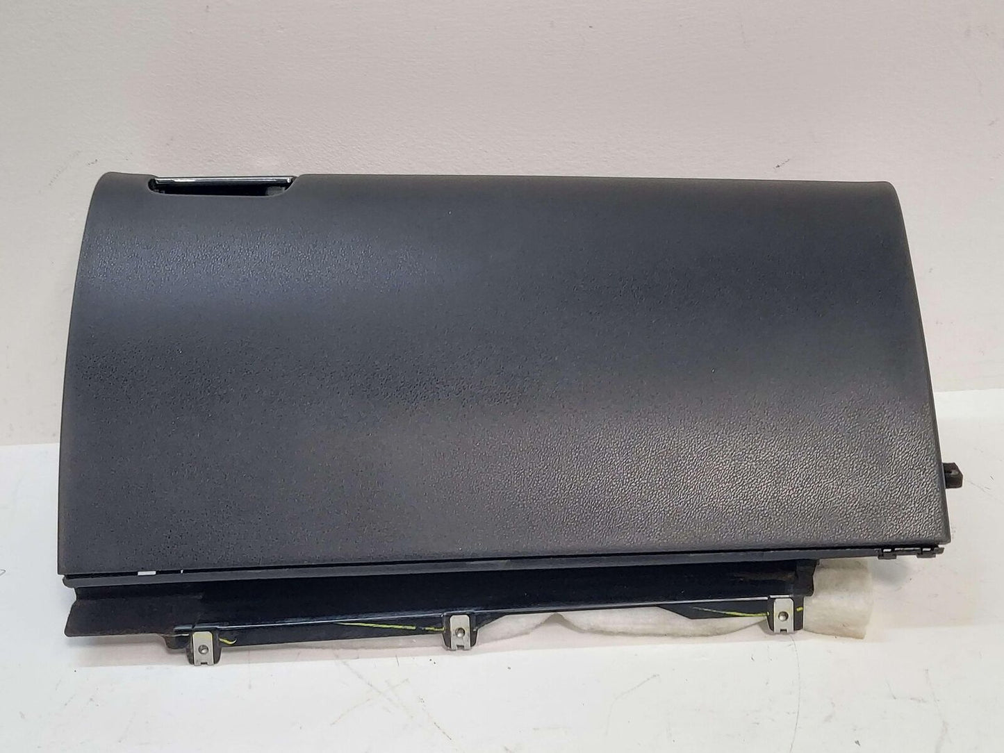 2010 MERCEDES ML63 AMG W164 DASH GLOVE BOX BLACK LEATHER A1646800691