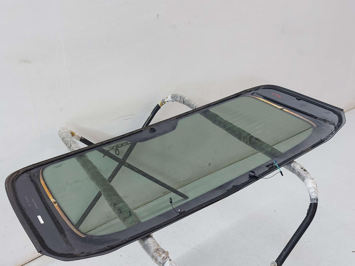 11-18 PORSCHE CAYENNE 958 S E-HYBRID REAR WINDOW GLASS 7P5845051 95854501115