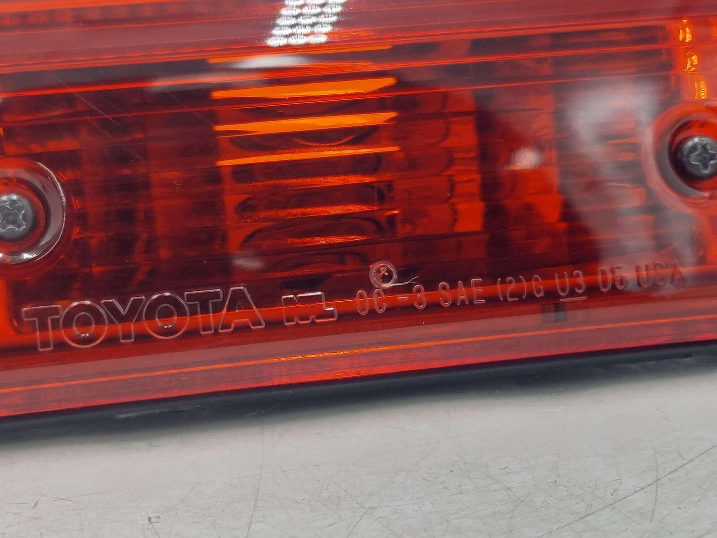 2021 TOYOTA TUNDRA 3RD THIRD BRAKE TAIL LIGHT LAMP *SCRATCHES*