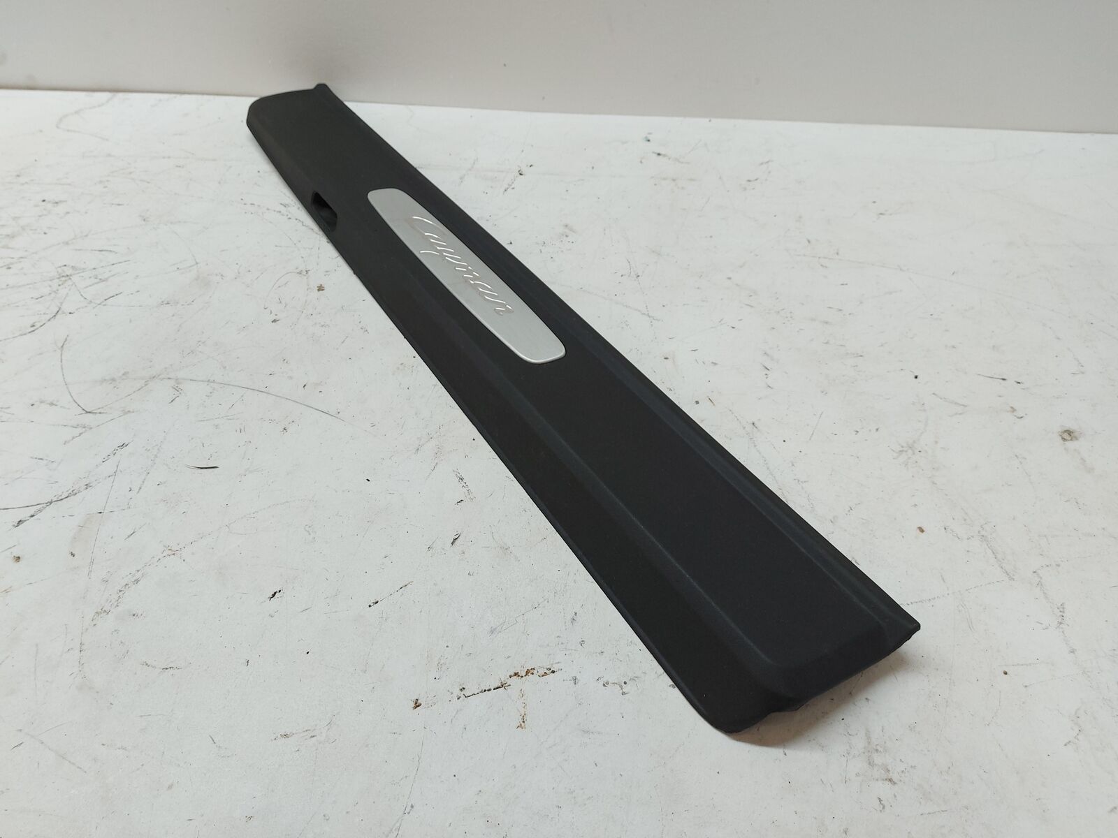 2018 Porsche Cayman 718 RH Right Scuff Sill Plate *Scuffs* 981504468181