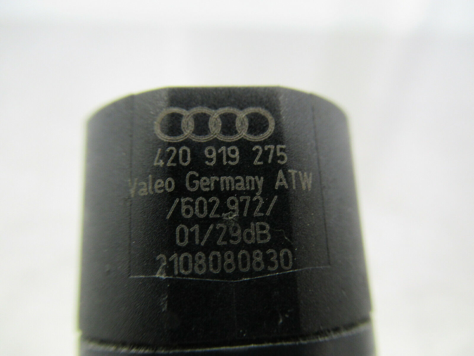 T081 2009 09 AUDI R8 FRONT BRAKE PARK PARKING SENSOR #3 420919275